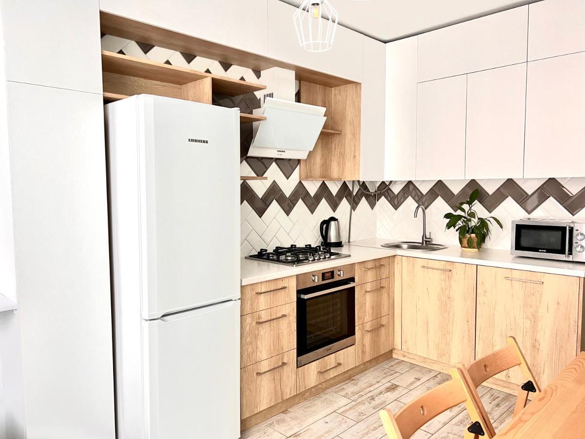 Osapart Cozy Apartment In A Complex Semycvit Lviv Exterior photo