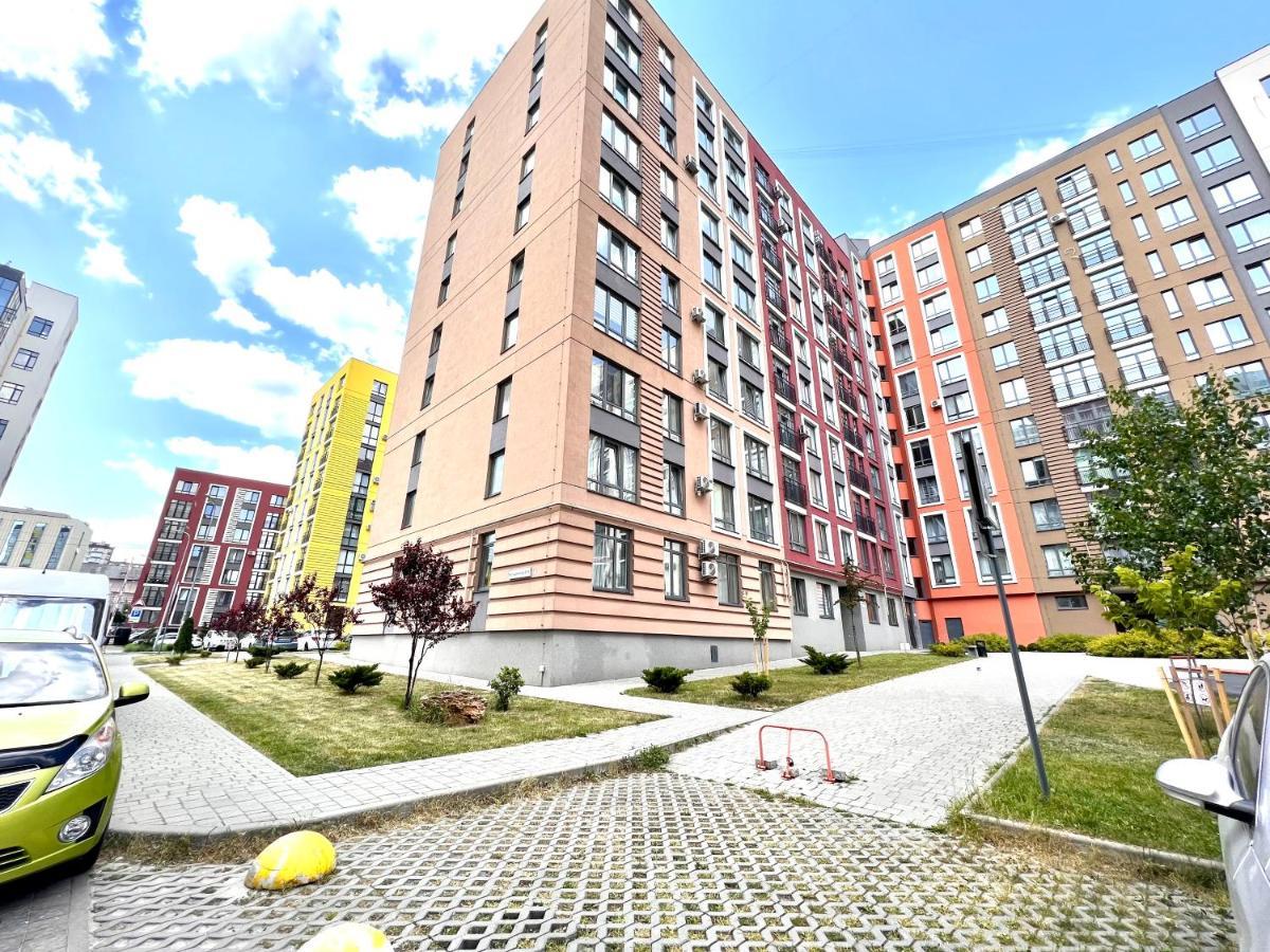 Osapart Cozy Apartment In A Complex Semycvit Lviv Exterior photo
