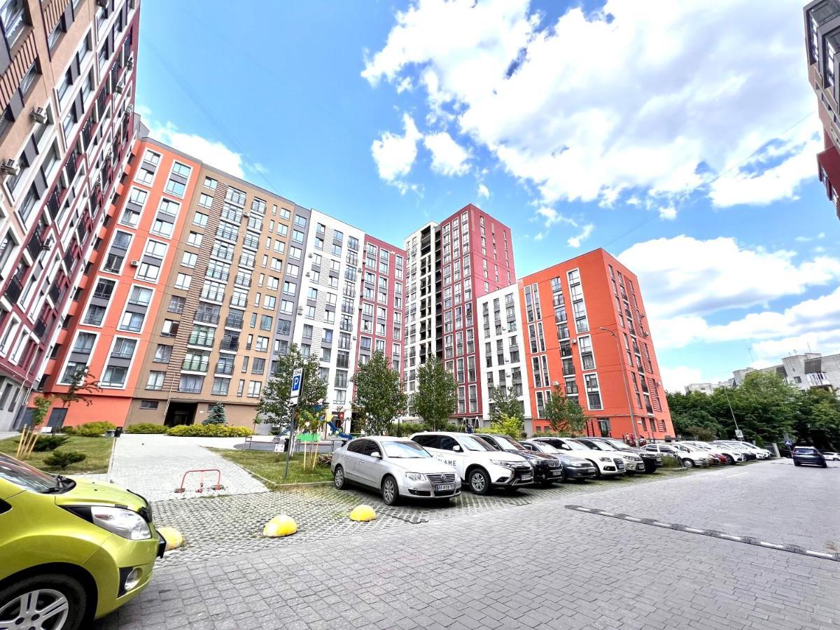 Osapart Cozy Apartment In A Complex Semycvit Lviv Exterior photo