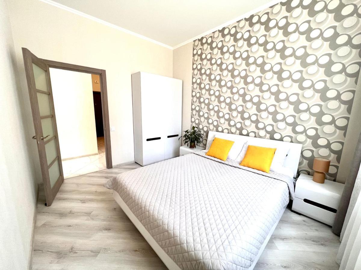 Osapart Cozy Apartment In A Complex Semycvit Lviv Exterior photo