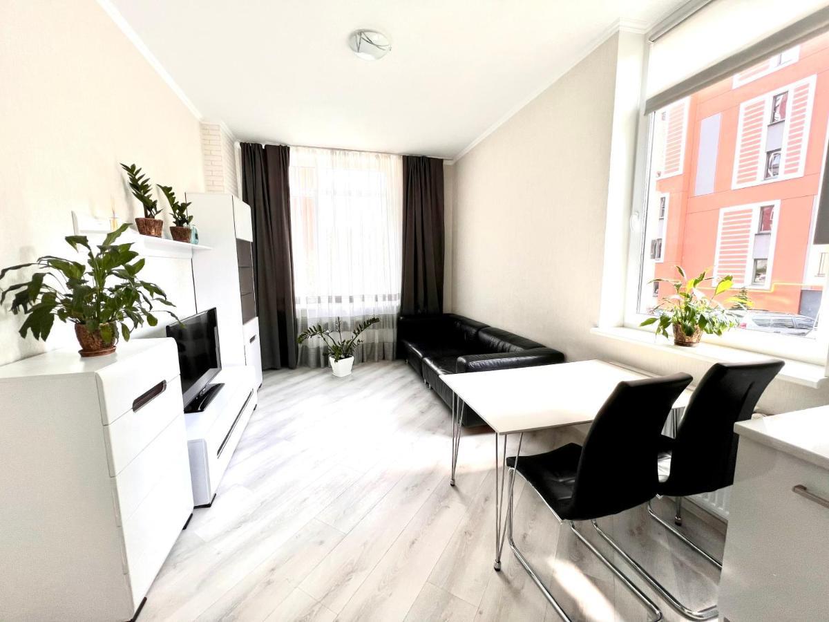 Osapart Cozy Apartment In A Complex Semycvit Lviv Exterior photo