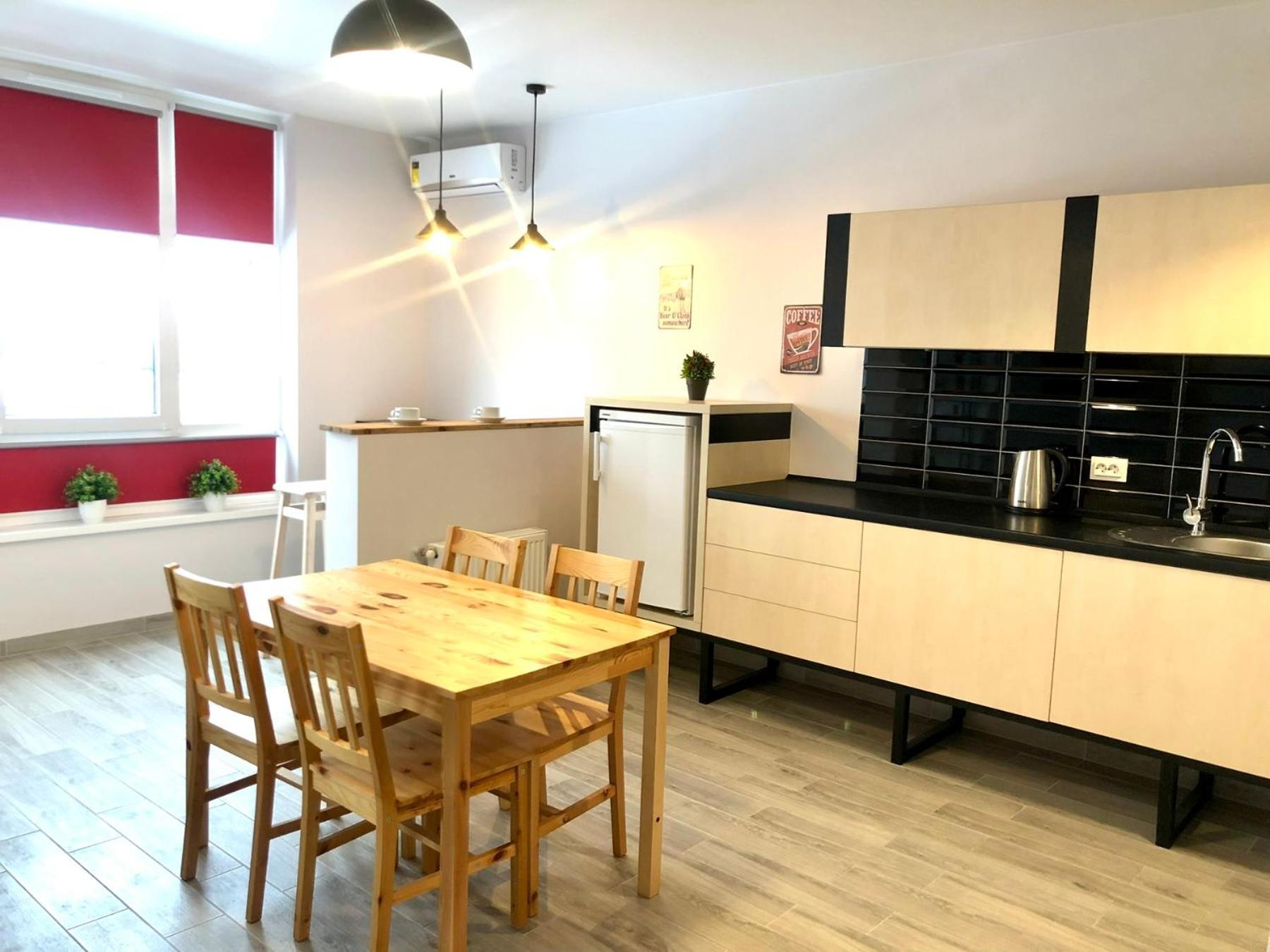 Osapart Cozy Apartment In A Complex Semycvit Lviv Exterior photo